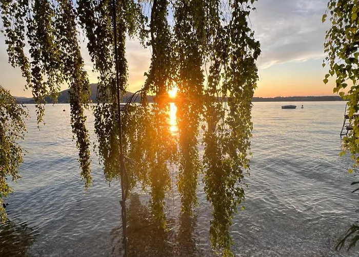Exklusiver Seetraum Am Attersee Direkt Am